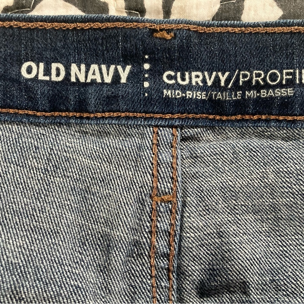 Old Navy curvy mid rise boot cut jeans - Picture 4 of 5